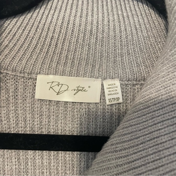 RD Style Grey Rib Knit diagonal zip mock-neck sweater Size XS - Picture 3 of 9